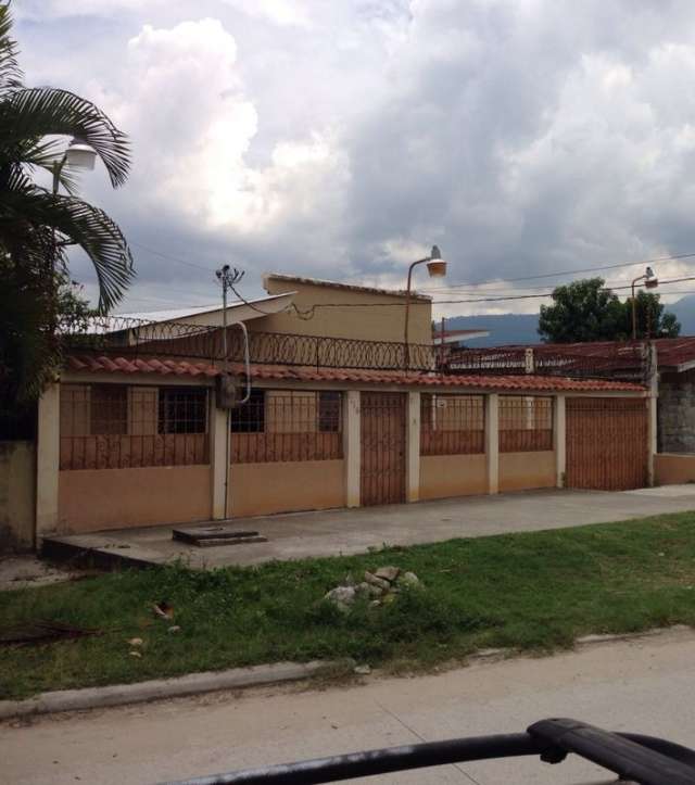 Casa en colonia villa florencia en San Pedro Sula - Casas en venta | 6195